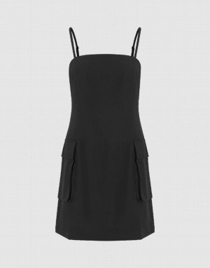 Urban Revivo Square-Cut Collar Skater Cami ワンピース レディース 黒 | 582796-YRS