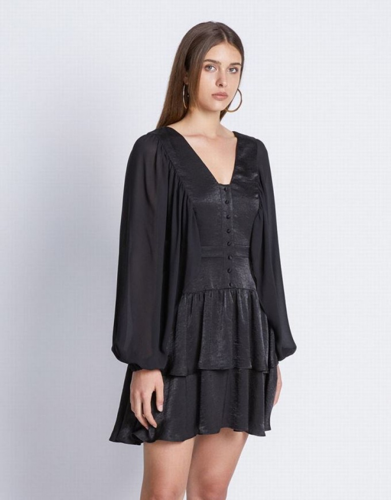 Urban Revivo Batwing Button Front Tiered Ruffle Hem カジュアルドレス レディース 黒 | 084567-ICO