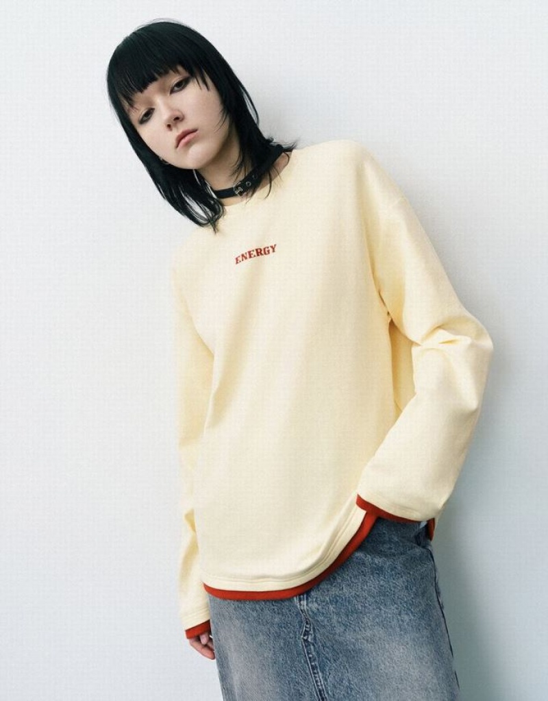 Urban Revivo Letter Embossed Crew Neck Loose Tシャツ レディース 黄色 | 362584-IQJ