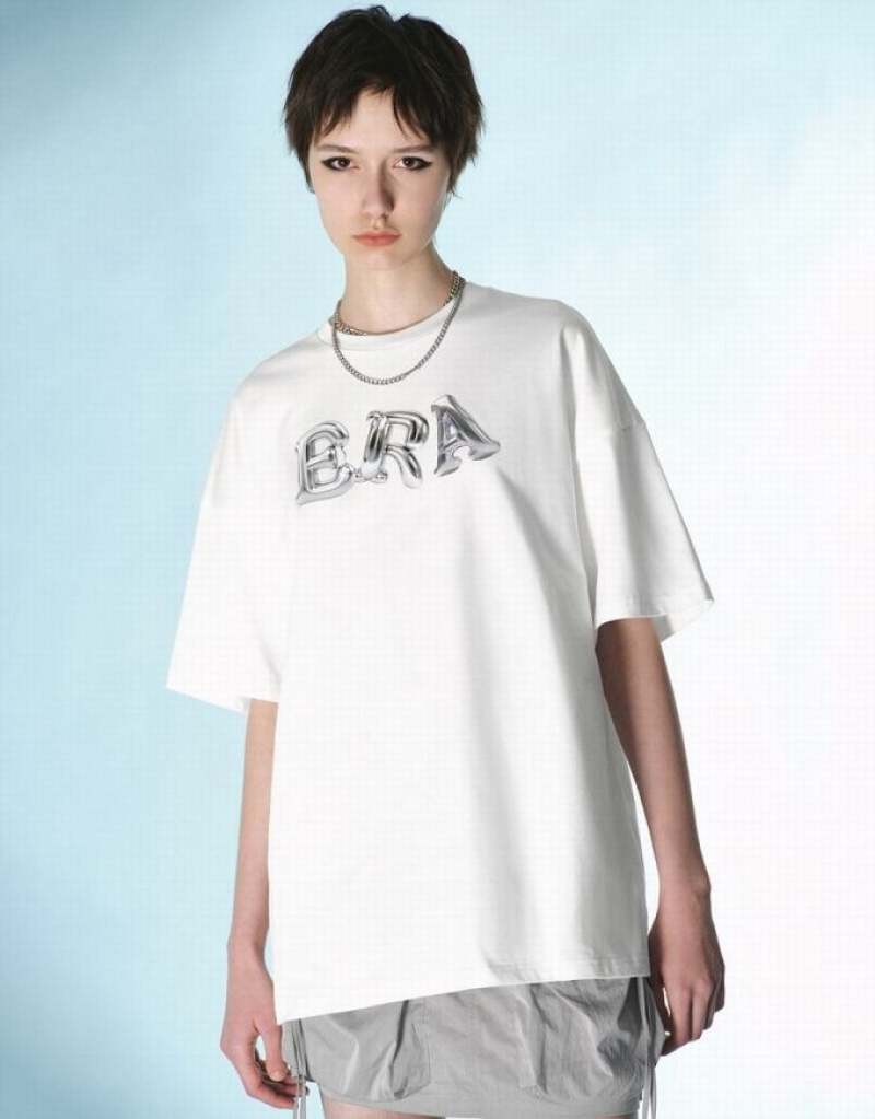 Urban Revivo Letter Printed Crew Neck Loose Tシャツ レディース 白 | 423519-WFH