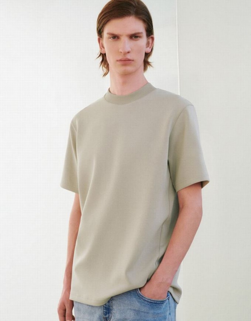 Urban Revivo Standard Sleeve Crew Neck Tシャツ メンズ カーキ | 986340-MPA