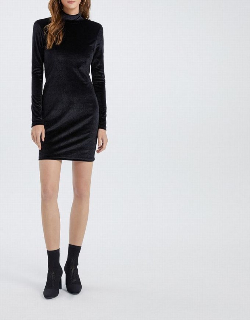 Urban Revivo Velvet Turtle Neck Bodycon カジュアルドレス レディース 黒 | 158093-XNA