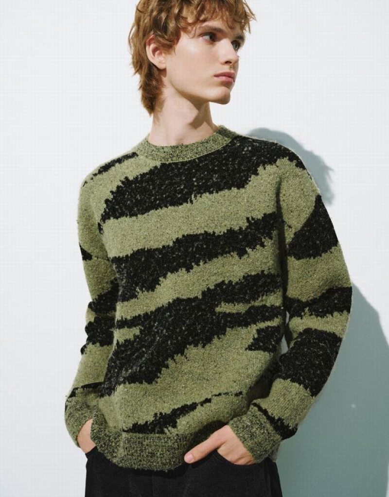 Urban Revivo Zebra Printed Crew Neck ニット カーディガン メンズ 緑 | 215864-XDE